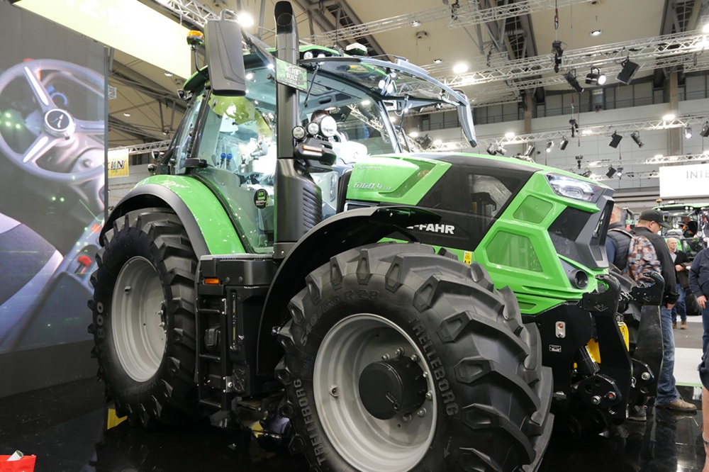 Fotoreportage: Trekkers, kippers en autonome voertuigen op de Agritechnica 2023