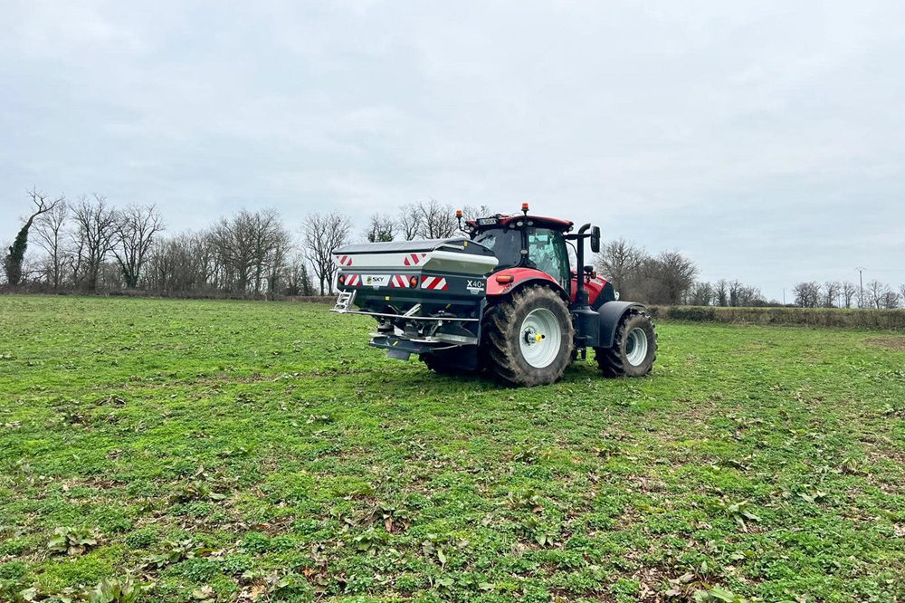 Neem een foto van uw kunstmest en FertiEye stelt de strooier automatisch in