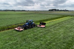 "Negentien meter gras in één keer bij elkaar harken"
