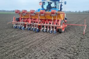 "Het is lang geleden dat we zó vroeg konden planten"