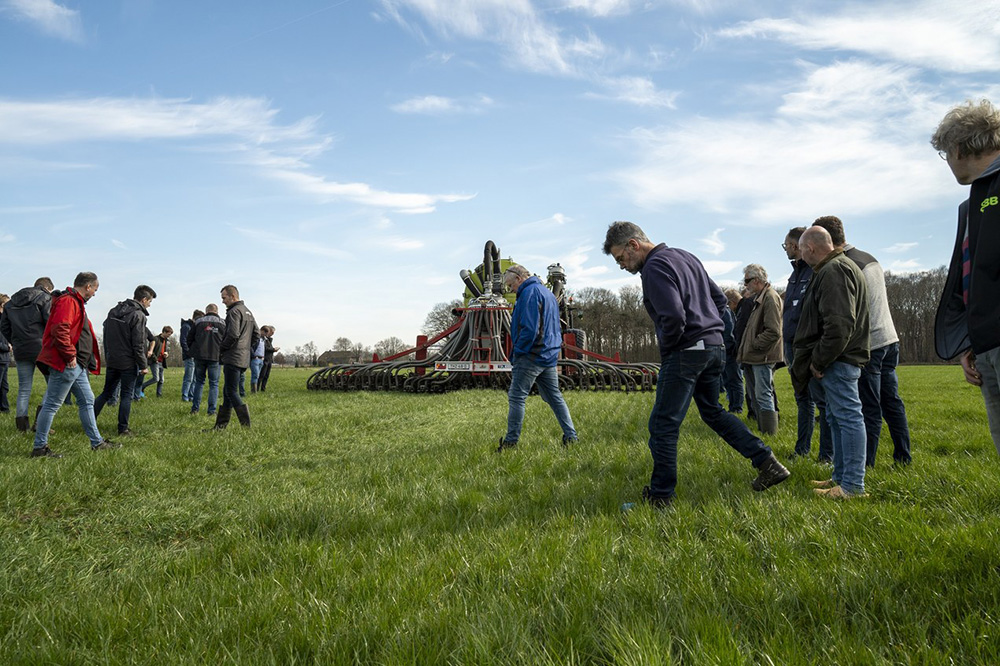 Bemest op z'n best demo in Middenbeemster over vakkundig bemesten op 2 juli