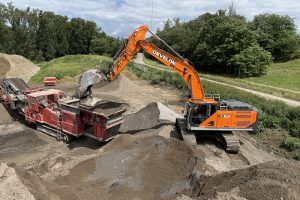 Kok Lexmond neemt eerste Develon DX360LC-9 Smart-rupsgraafmachine in gebruik