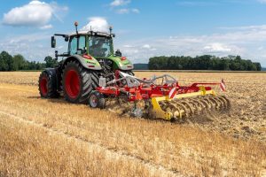 Pöttinger vernieuwt Synkro-cultivatoren voor flexibelere grondbewerking