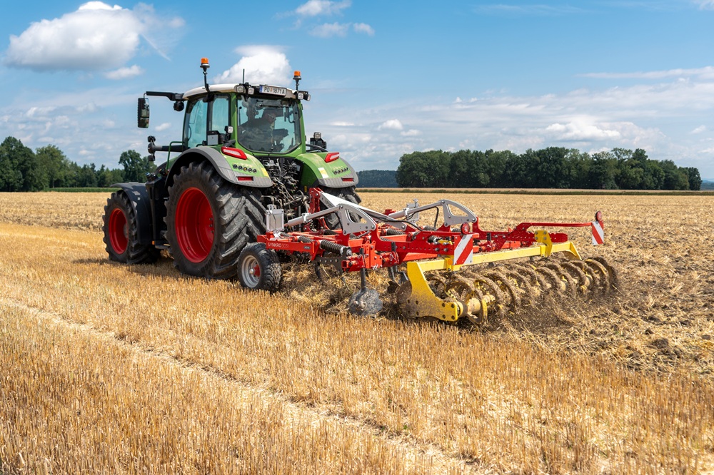 Pöttinger vernieuwt Synkro-cultivatoren voor flexibelere grondbewerking