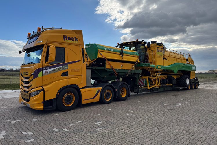 Foto 2 HACK transport.750