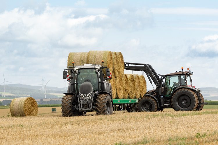 Valtra-G-series-135-2-hires_EMBARGO 9.11.2025.750