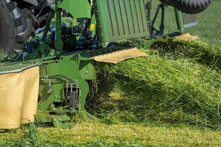 KRONE_EasyCut_B_1250_CV_Fold_Collect_Detail_working.750